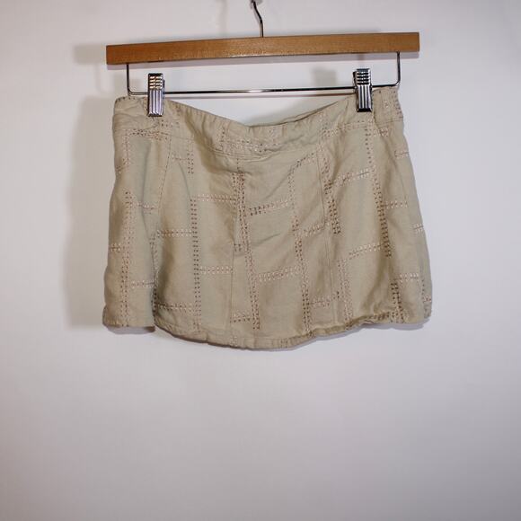 Y2K Euro Yibeier Fashion Cream Mini Double Skirt With Embroidery Size 30 - Picture 2 of 3